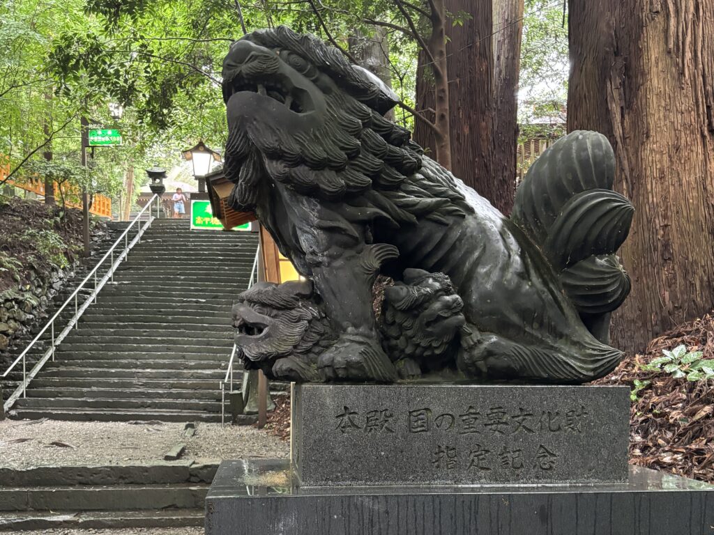 高千穂神社の狛犬