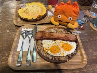 ベーコンエッグとカルシファのぬいぬぐるみ