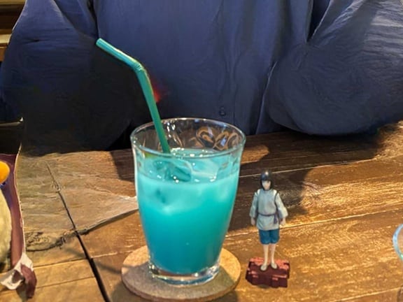 ドリンクとハクのフィギュア