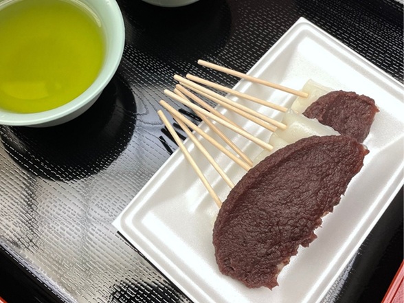お茶と厄除け団子
