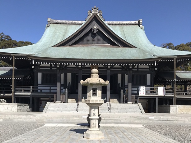 法多山のご本堂