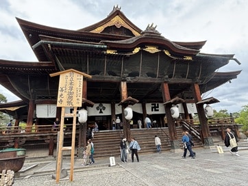 善光寺のご本堂