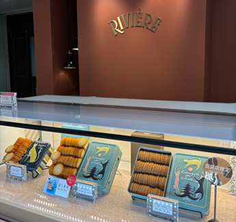 大丸神戸店にある洋菓子店リビエール。上品なラングドシャが並ぶ神戸の人気スイーツ店。