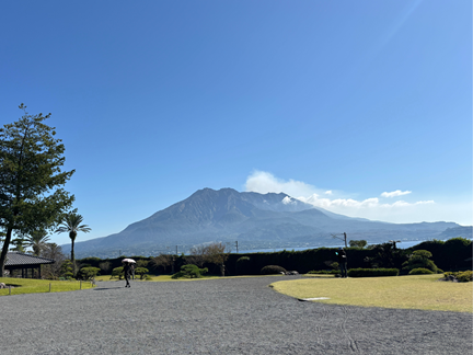 仙巌園の庭園から見える桜島